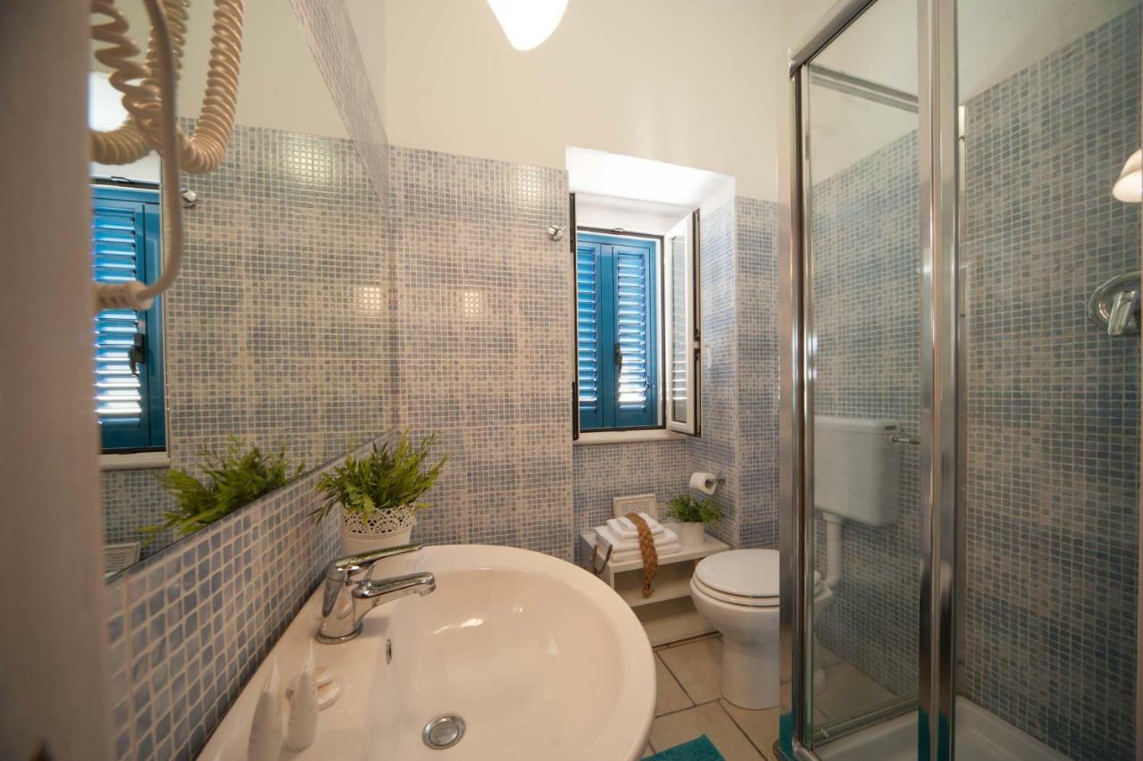 Portadamare Bed and Breakfast Trani Eksteriør billede